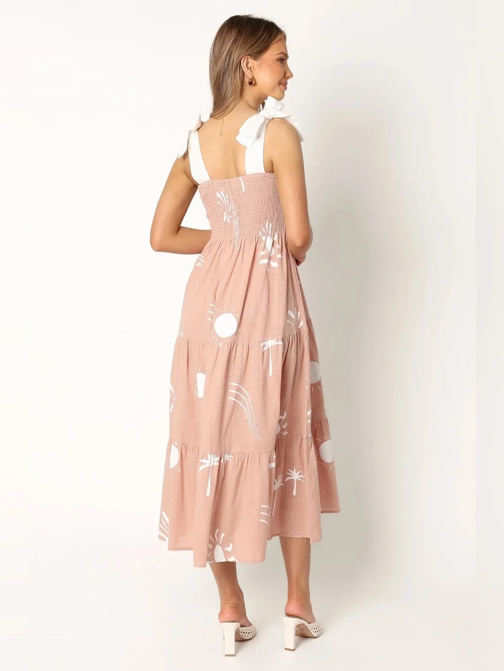 Petal & Pup Sarelle Midi Dress Tan Blush Tropical Print Size M NWT - Picture 4 of 12